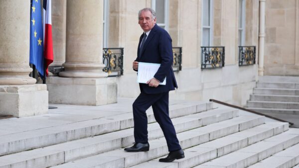 France: François Bayrou overthrown by deputies… and by debt