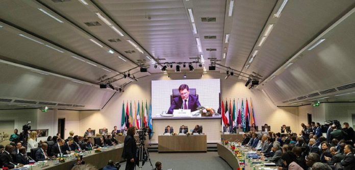 L’OPEP décide d’une baisse de la production pétrolière