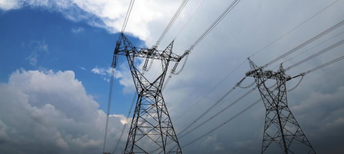 Ligne-haute-tension-electricite-energie-