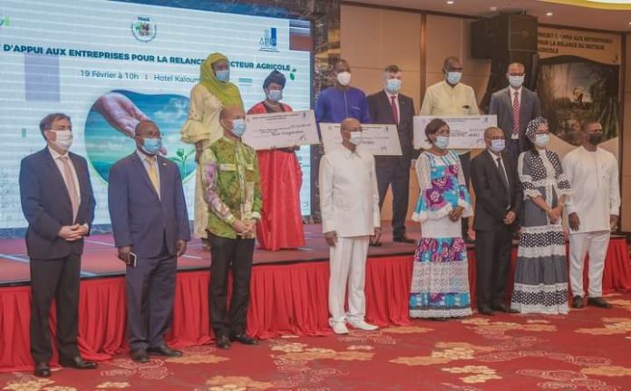 FB_IMG_1613776036221 Information - Guinée: la Banque mondiale injecte 1 million de dollars dans des PME pour la relance agricole