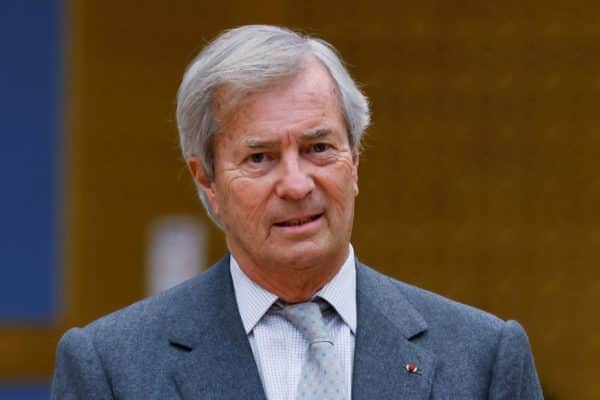 Vincent Bolloré renforce son emprise sur son groupe