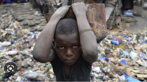 Toujours plus lourd, le fardeau de la dette des pays les plus pauvres