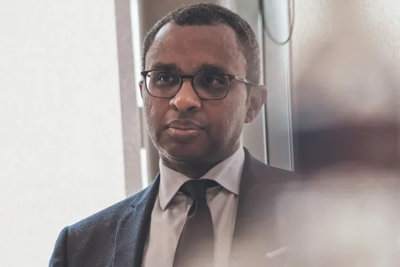 France : l’historien Pape Ndiaye éjecté du gouvernement