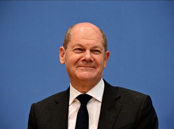 Olaf Scholz, le chancelier allemand en visite à la Commission de la CEDEAO