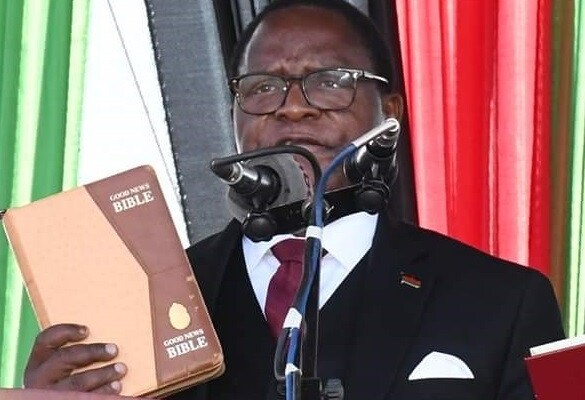 Après avoir dévalué sa monnaie, le président du Malawi ordonne une journée de prière