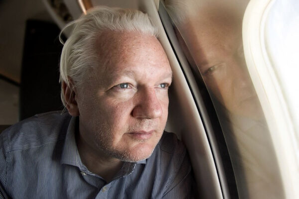 Julian Assange libre a quitté le Royaume-Uni