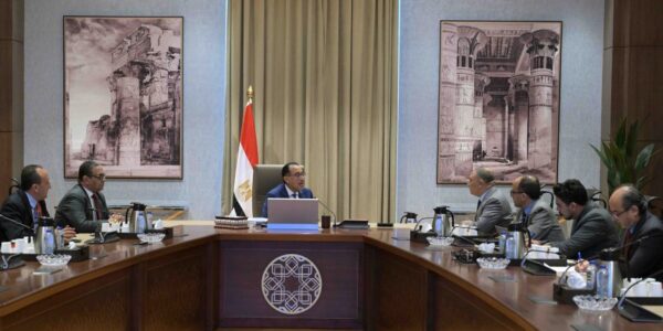 Egypte : vers la réalisation de projets d’énergies renouvelables sur une superficie de 40.000 km²