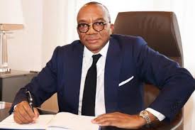 Cameroun : le groupe Cadyst de Célestin Tawamba signe deux acquisitions retentissantes