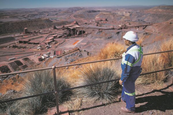 Anglo American met fin à ses activités sidérurgiques de charbon