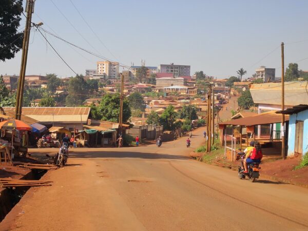 Cameroun : près de 40 millions USD d’Afreximbank pour le solaire dans 200 localités