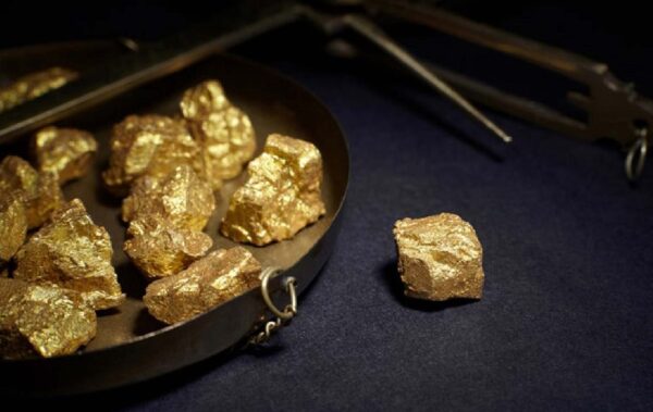 Ghana : Fitch Solutions met en garde contre les risques liés à une chute des prix mondiaux de l’or