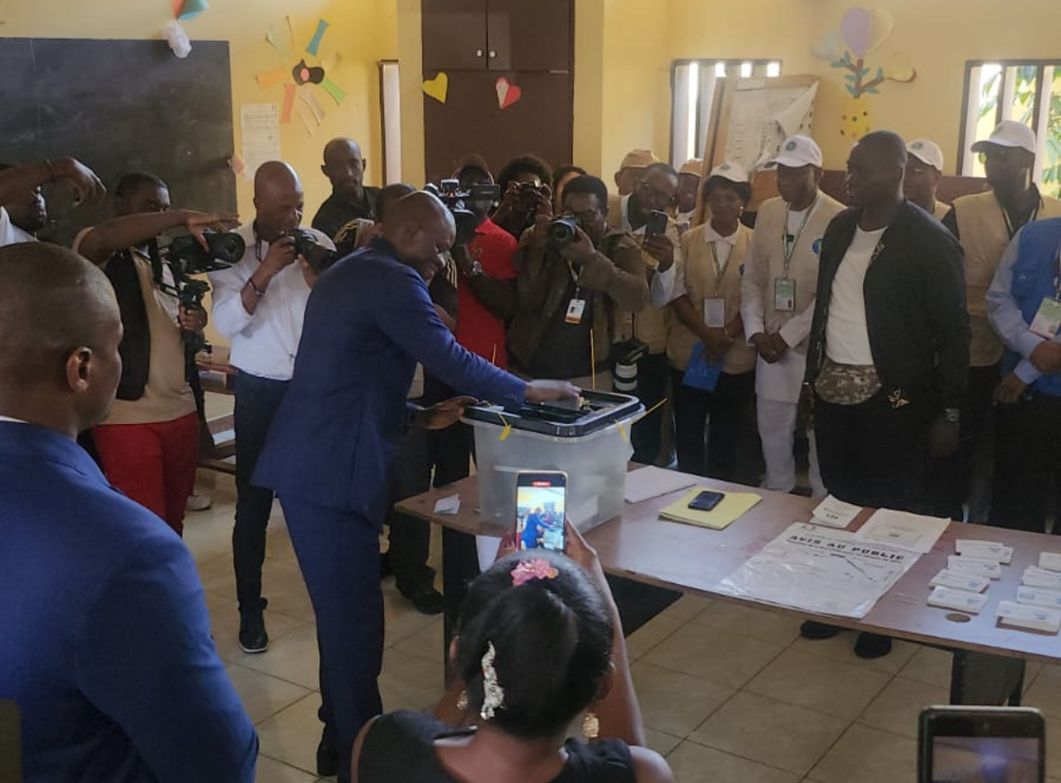 présidentielles : les Gabonais ont rendez-vous avec les urnes ...