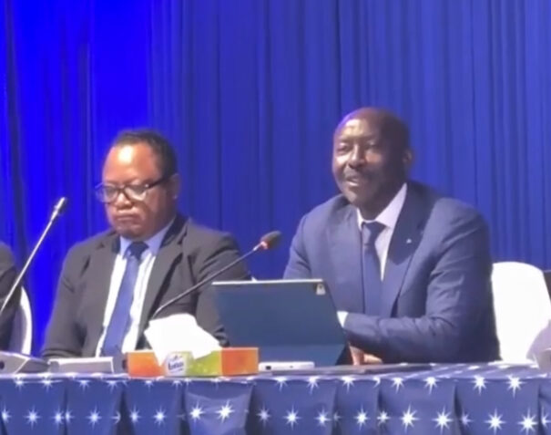 Gabon : OYIMA promet une transition ordonnée à la tête du Groupe BGFIBank