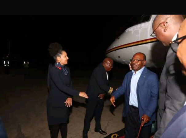 Dernière minute : Ali Bongo et sa famille posent leurs valises à Luanda