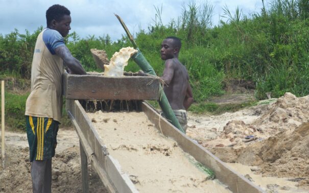 Cameroun : l’orpaillage a détruit plus de 2.000 ha de terres agricoles en 14 ans
