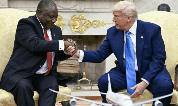 Quand Ramaphosa fait tituber Trump : « Désolé, je n’ai pas d’avion à vous offrir »