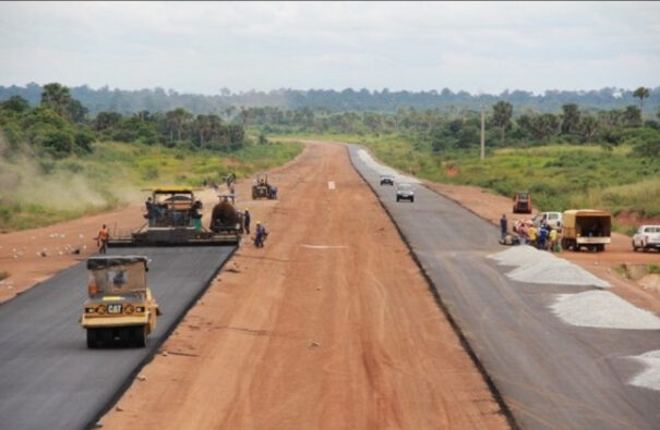 Infrastructures routières au Gabon : un levier stratégique pour l’économie et l’emploi selon Seydou Kane