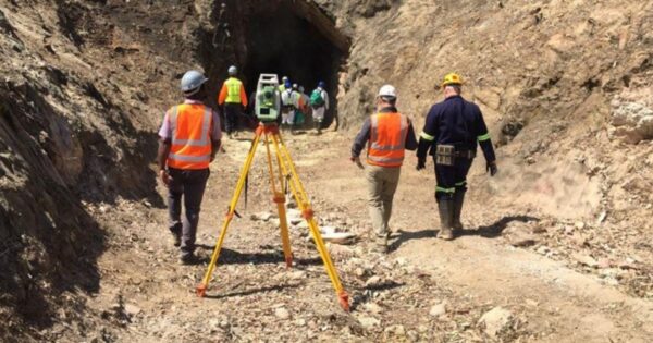 West Wits Mining lève 9,6 millions USD pour lancer sa production aurifère en Afrique du Sud