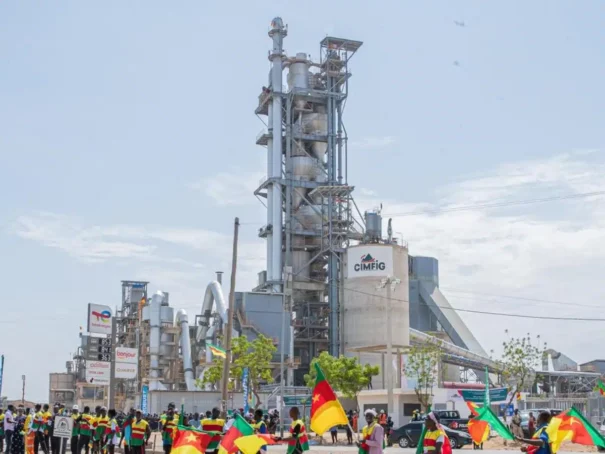 Le Cameroun lance sa première usine de clinker
