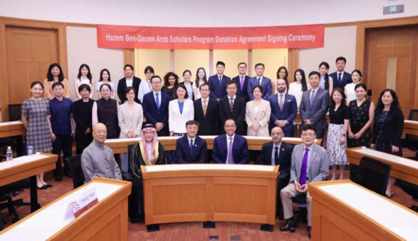 Une première bourse destinée aux étudiants arabes de L’université Tsinghua en Chine