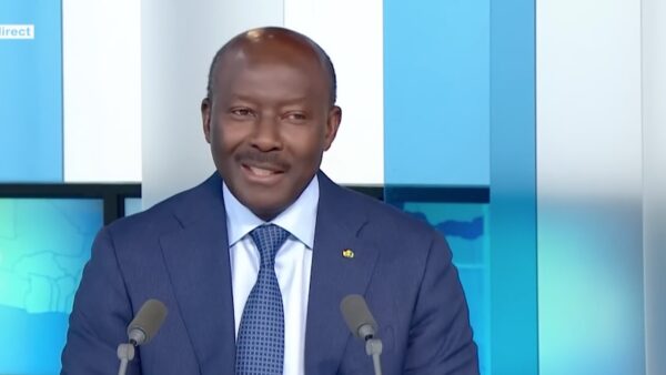 Gabon : Henri-Claude Oyima mobilise les forces vives du pays pour refonder le modèle économique