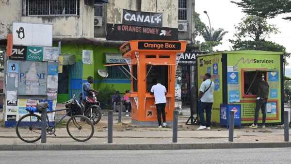 Orange relève ses prévisions annuelles, portée par l’Afrique et le Moyen-Orient