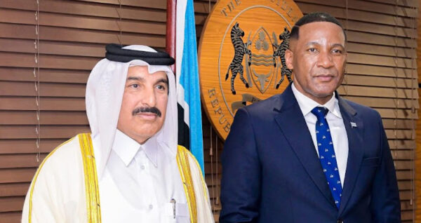 Le Qatar irrigue le Botswana de 12 milliards de dollars et prend une option sur le diamant