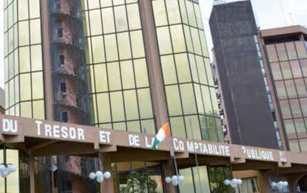 La Côte d’Ivoire renforce son budget de 142,560 milliards de FCFA