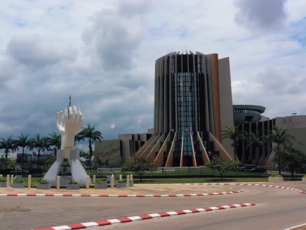 Gabon : les allègements fiscaux font perdre 261 millions USD à l’Etat chaque année