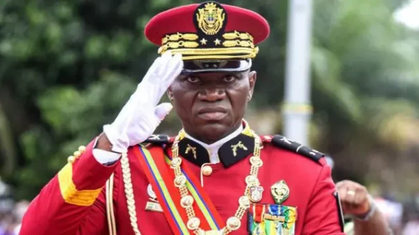 Coup de tonnerre : la note souveraine du Gabon abaissée à CCC-