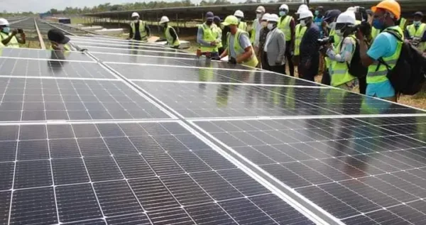 Gabon : un PPP de 33 millions USD pour financer le parc solaire de Plaine Ayémé