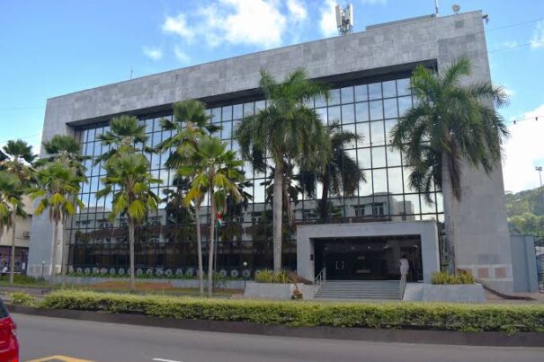 Seychelles : la Banque centrale maintient son taux directeur à 1,75 % face aux incertitudes géopolitiques