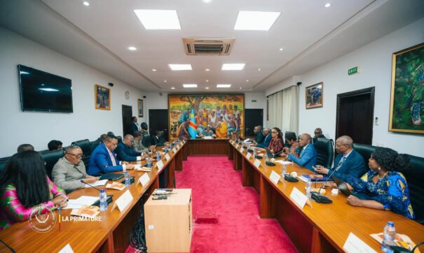 RDC : le FPI et le gouvernement accélèrent le recouvrement d’un portefeuille de créances de près de 808 milliards de francs congolais