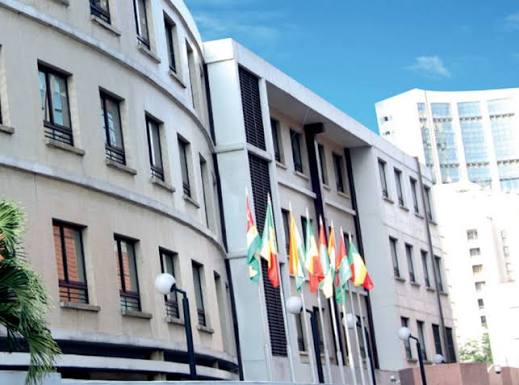 La Commission bancaire de l’Umoa frappe fort : ZEYNA au Niger et la SOBCA au Burkina Faso perdent leur agrément