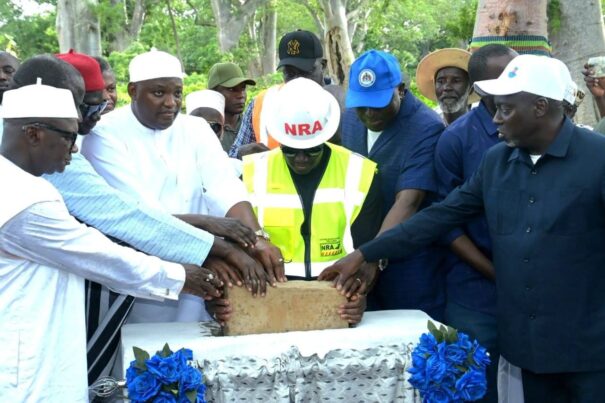 Gambie : le président Barrow lance un chantier routier de 360 km financé à hauteur de 121 millions de dollars