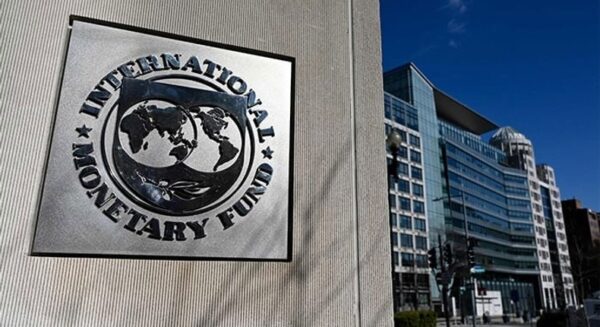 Le FMI exhorte les banques centrales à abandonner les trajectoires de taux fixes