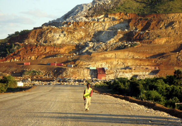 Madagascar : QMM suspend ses activités minières