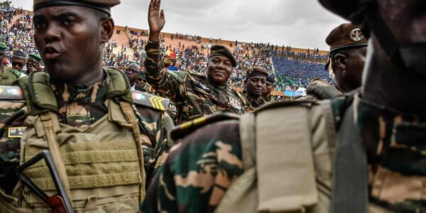 En direct du Niger : nuit de feu à Niamey, le général Tiani face à une attaque d’ampleur