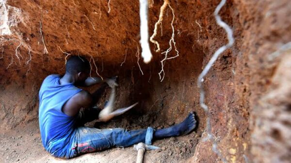 Côte d’Ivoire : 4 600 milliards de FCFA et 142 tonnes d’or perdus chaque année dans l’orpaillage illicite