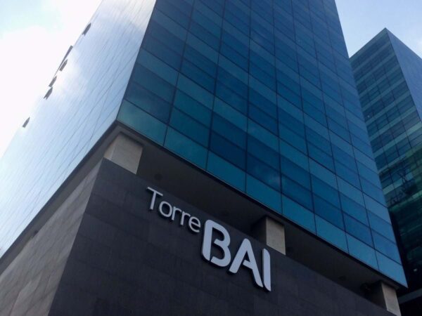 Angola : la BAI lève 57,5 milliards de kwanzas (environ 62,98 millions USD) lors de sa première émission de dette durable