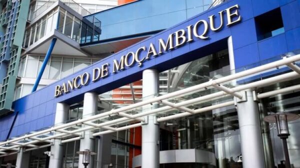 Mozambique : la banque centrale ordonne aux banques de rembourser environ 1,15 million USD aux clients
