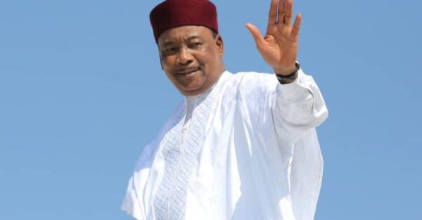 La vie après le pouvoir : le cas Mahamadou Issoufou, du leadership continental à la recomposition politique du Niger