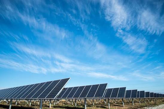 Bénin : 30 millions d’euros de financement pour le premier projet solaire IPP du pays